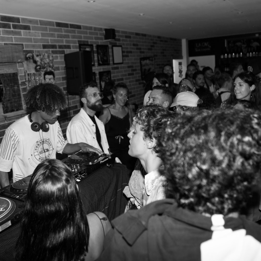 Rosny's Rockin' Bar 3